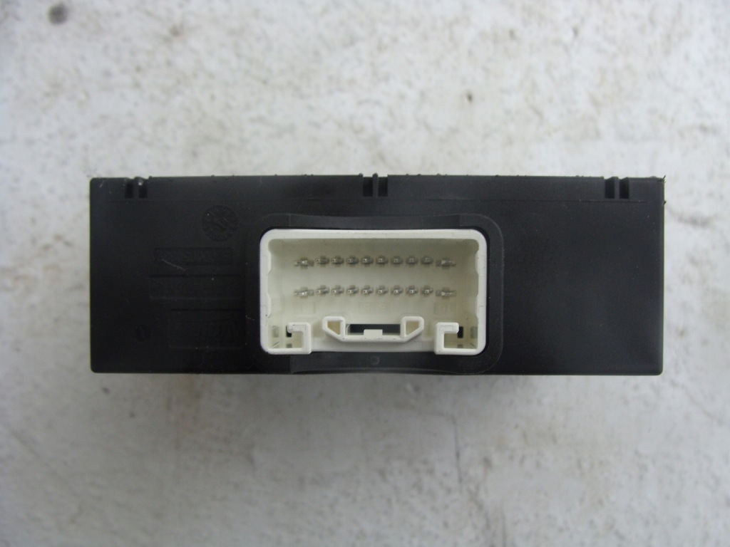 MODUL DE INCHIDERE CENTRALĂ VALEO 10R-0313118 89740-0H030-D S-000050887 Product image