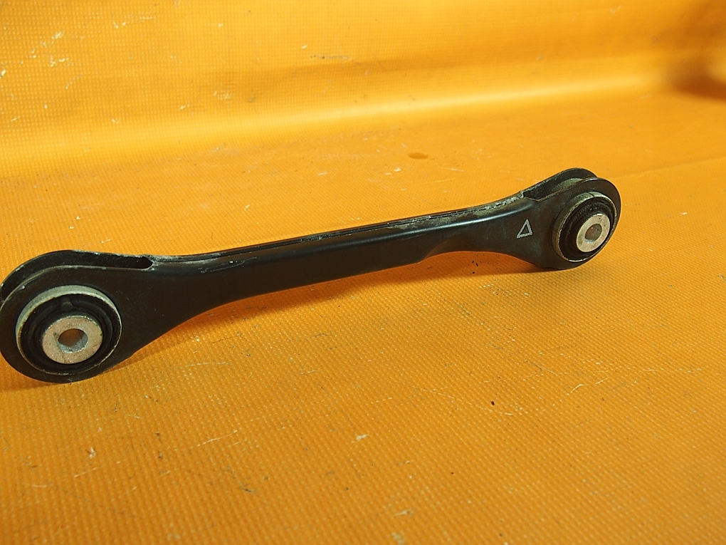 Audi A6 4G LIFT 32KM Brat de control SPATE LH PR 8k0501529l Product image