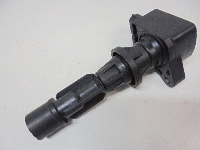 BOBINE DE Aprindere MAZDA 6 I GG 6M8G-12A366 SET 2BUC 2.0 16V 099700-1062 Product image