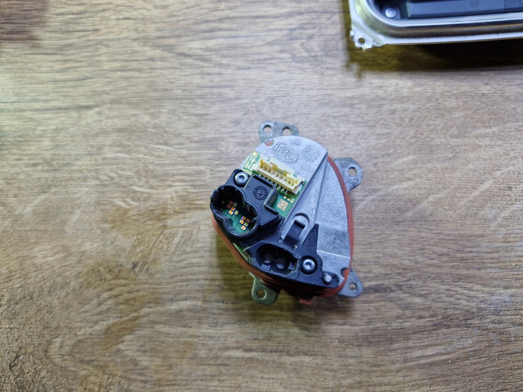 BMW G30 G31 LCI CONVERTOR MODUL LAMPĂ HEDGEHOG 23508301 Product image