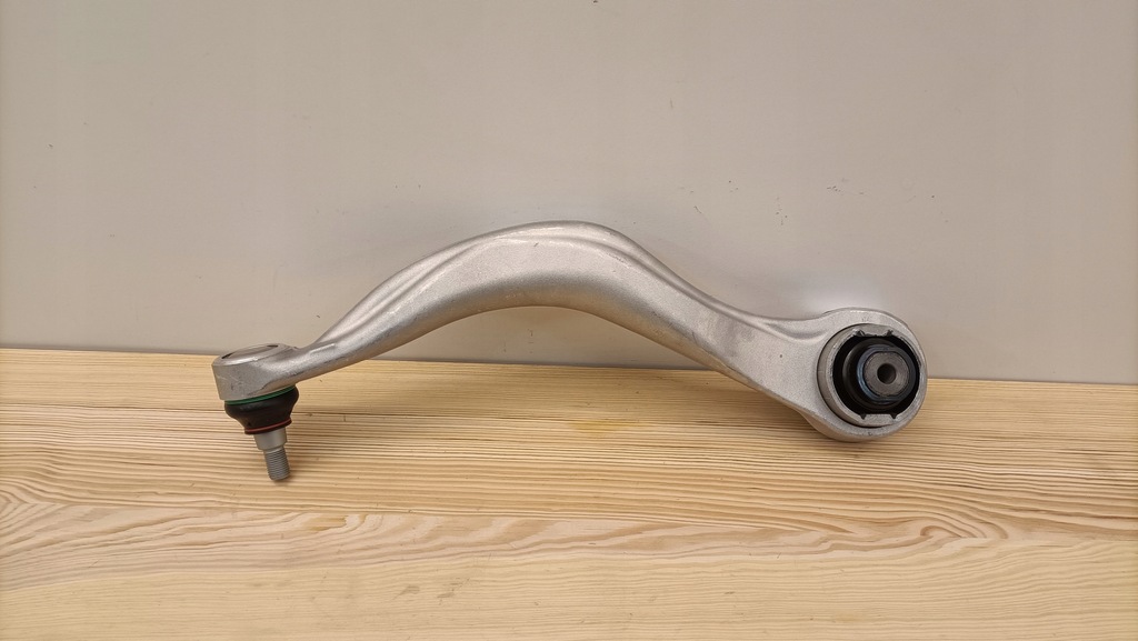STÂNGA NOU BĂRȚE OVALAȚIUNE FAȚĂ ALFA STELVIO GIULIA K2063 K116/1331 Product image