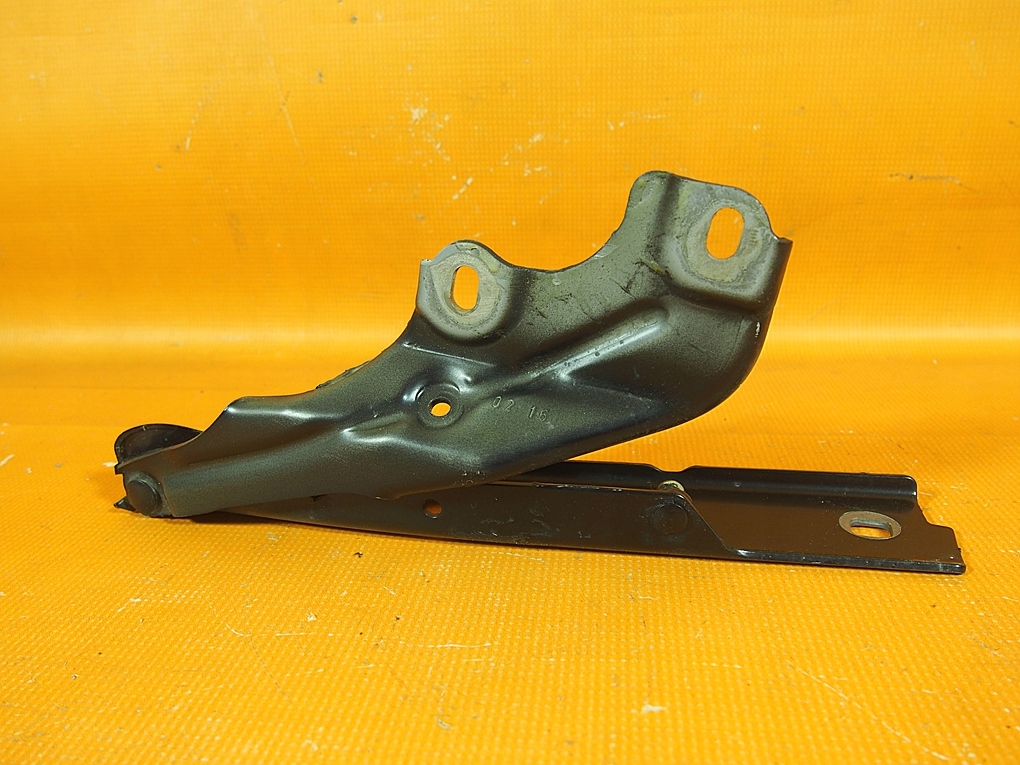 Audi A6 4G LIFT 32KM Balamă capotă STÂNGA LY9T 4g8823301e Product image
