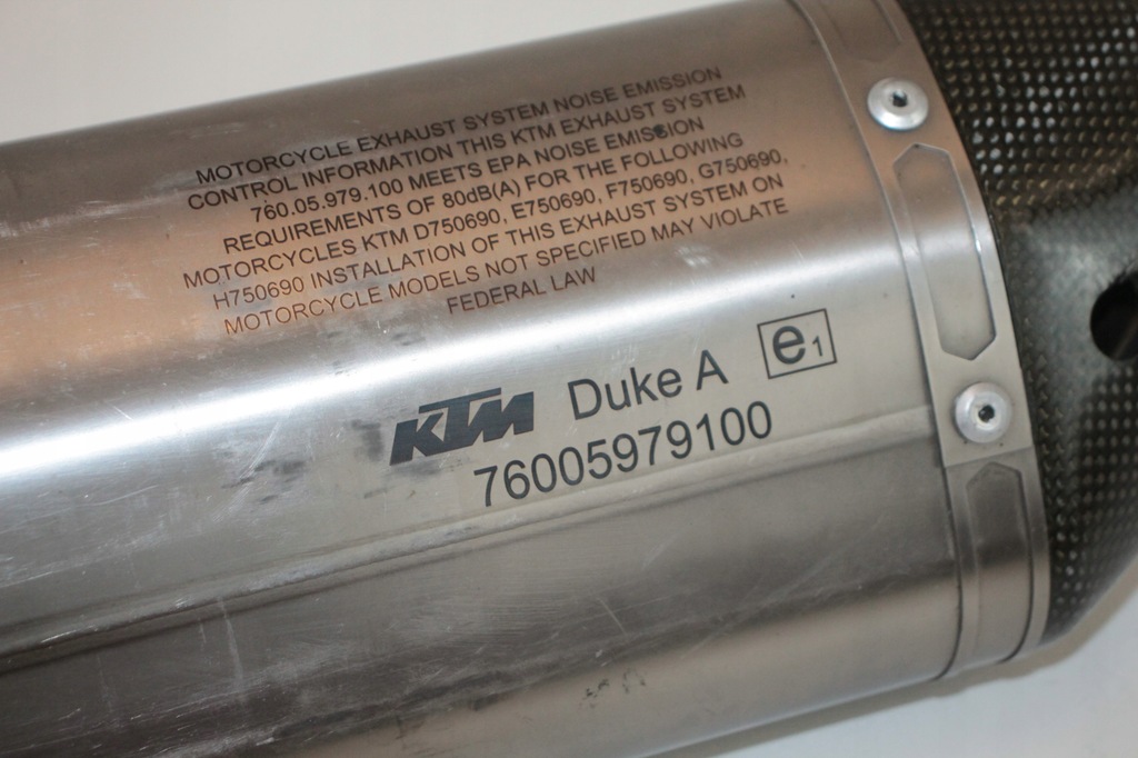YAMAHA R1 02-03 RN09 TOBA DE ESCAPAR AKRAPOVIC Product image