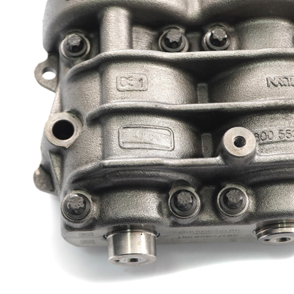 Mercedes W169 Diesel OM640 Arbori de echilibrare a pompei de ulei A6400100536 Product image
