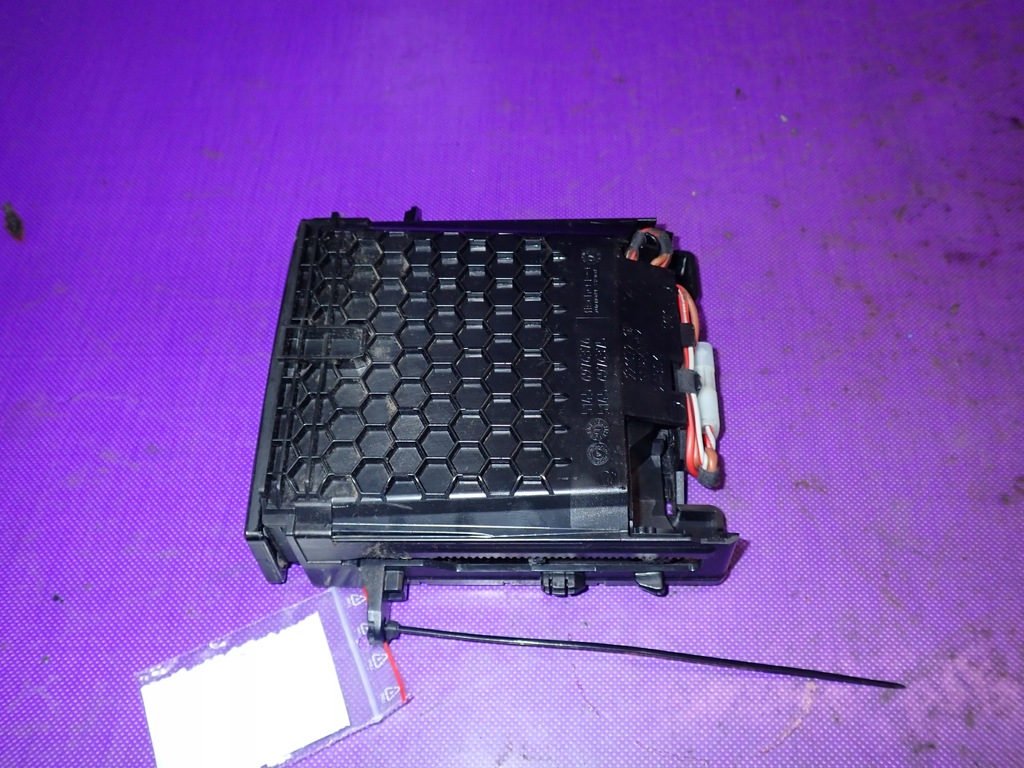 BMW E60 E61 07- LIFT FL SUCIERĂ DEPOZITARE FATA 6976376 697637603 Product image