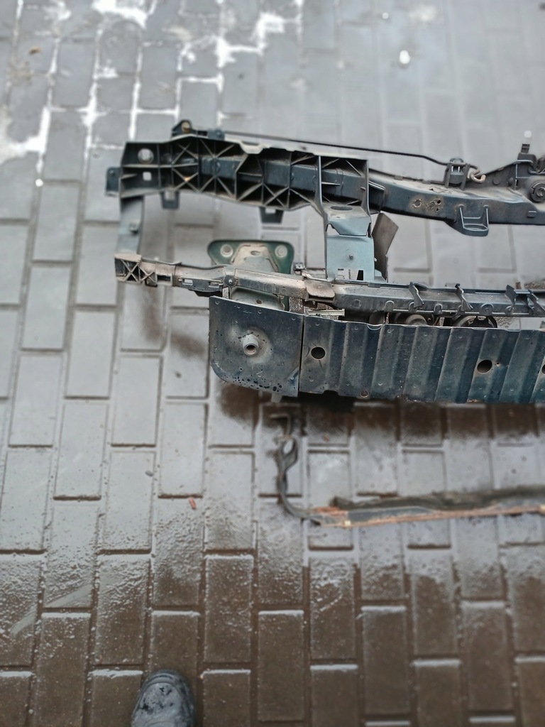 SET CUREA FAŢĂ BRINDE FAŢĂ ORIGINAL FORD FOCUS MK2 CULOARE T4 Product image