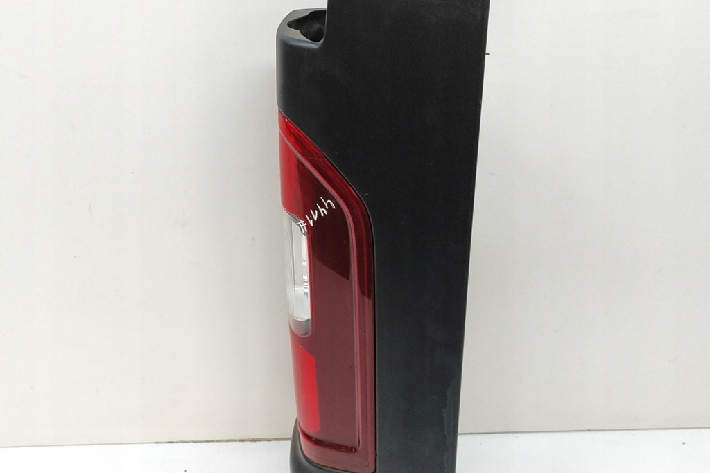 VAUXHALL VIVARO B Furgoneta spate dreapta spate 93867969 RHD 2016 248196 Product image