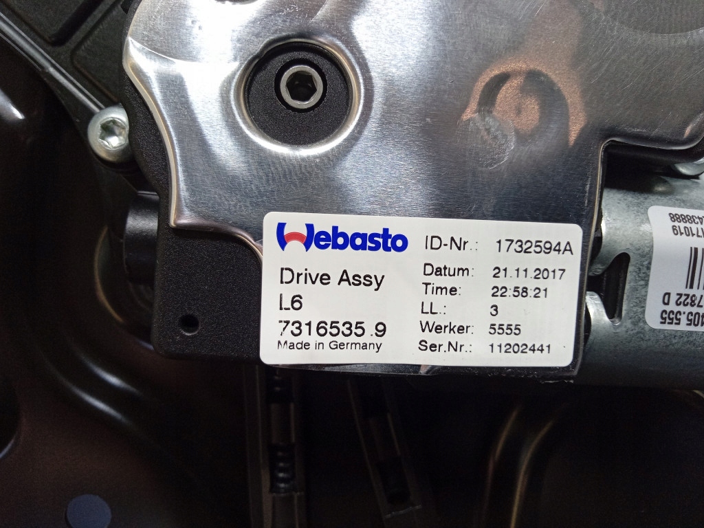 BMW G30 5 TRAPOZ 8067930 Product image