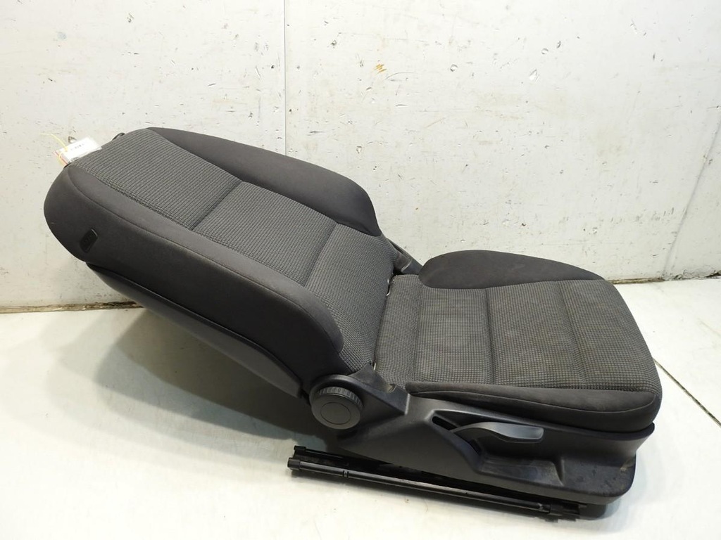 Fotoliu din față dreapta Audi A3 8PA Sportback Product image