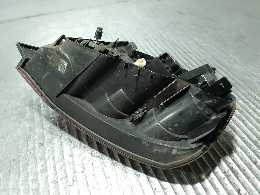 LAMPĂ SPATE STÂNGA PEUGEOT 407 9656606380 SEDAN Product image
