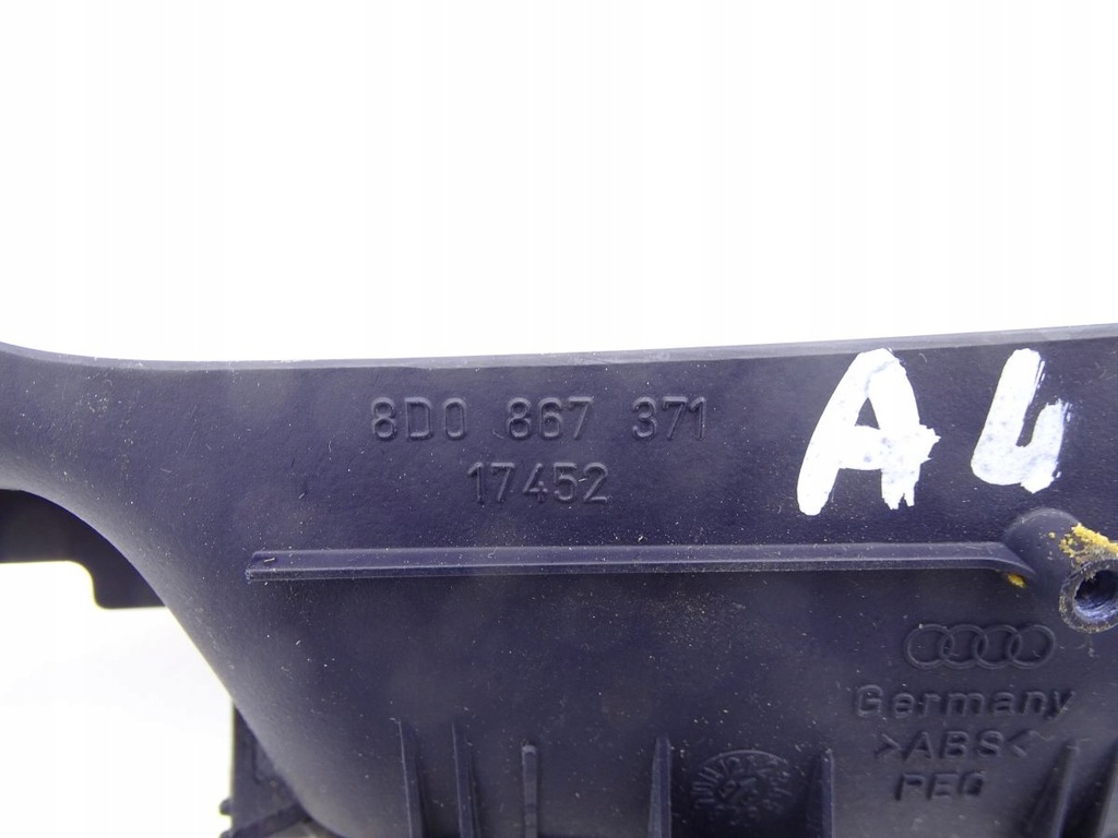 AUDI A4 B5 8D0 94-01 MÂNER UȘĂ STÂNGA SPATE ALBASTRU 8D0867371 Product image