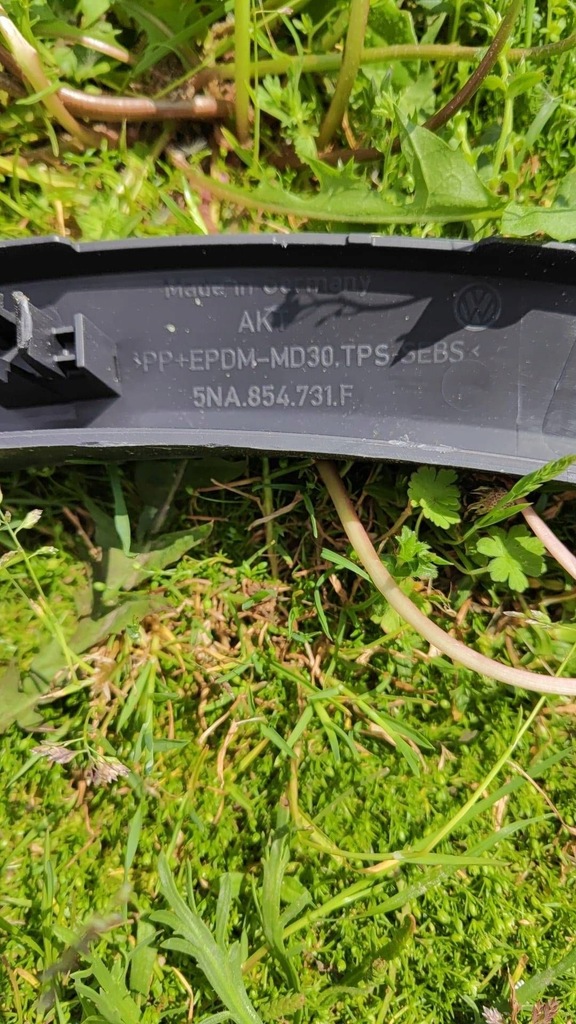 Volkswagen Tiguan Fender Front Stânga 5NA854731F Product image