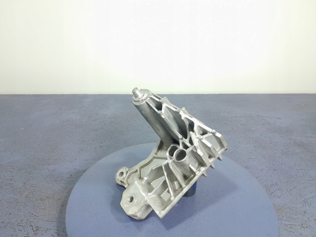 VOLVO XC40 I ​​​​LIFT 2.0 B3 HYB 163 CP SUPORT CUTIE AUT 32249354 Product image