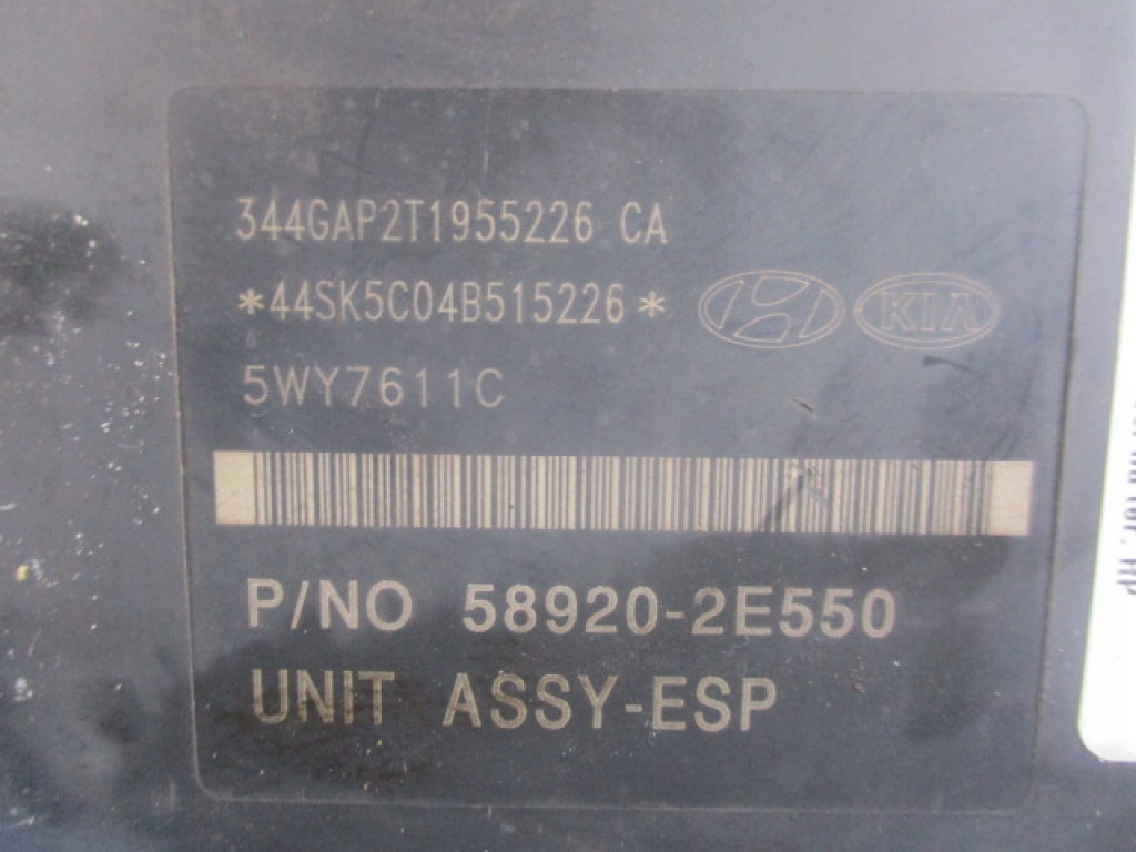 Kia Sportage II 2.0 Pump ABS 58920-2E550 MANDO 5WY7611C Controller Product image