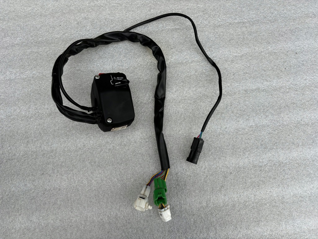 Comutator combinat stânga Can-Am Outlander 710006672 Product image