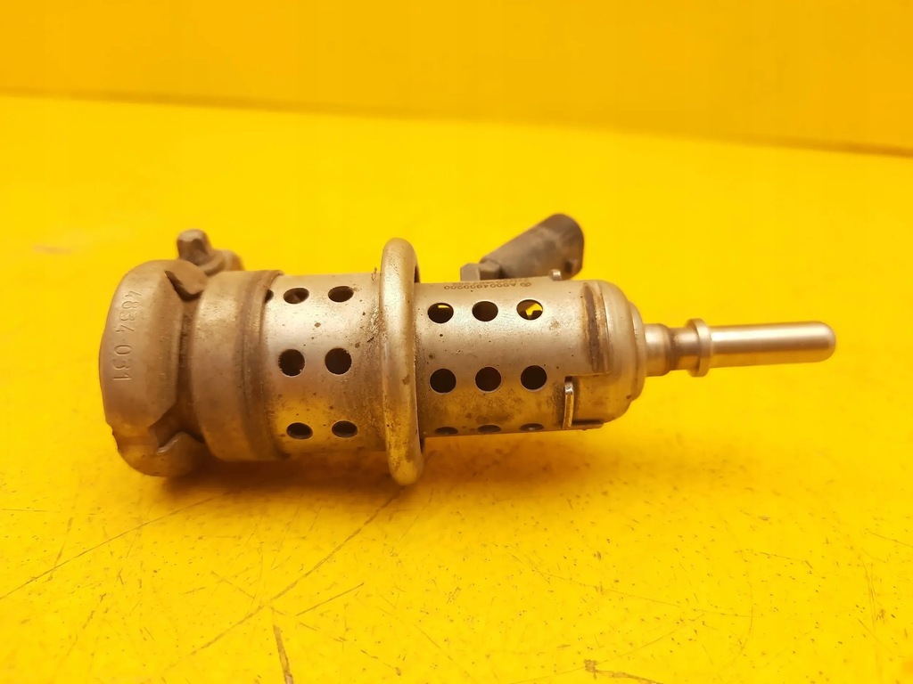 Mercedes-Benz Sprinter W907 INJECTOR ADBLUE A0004900200 Product image