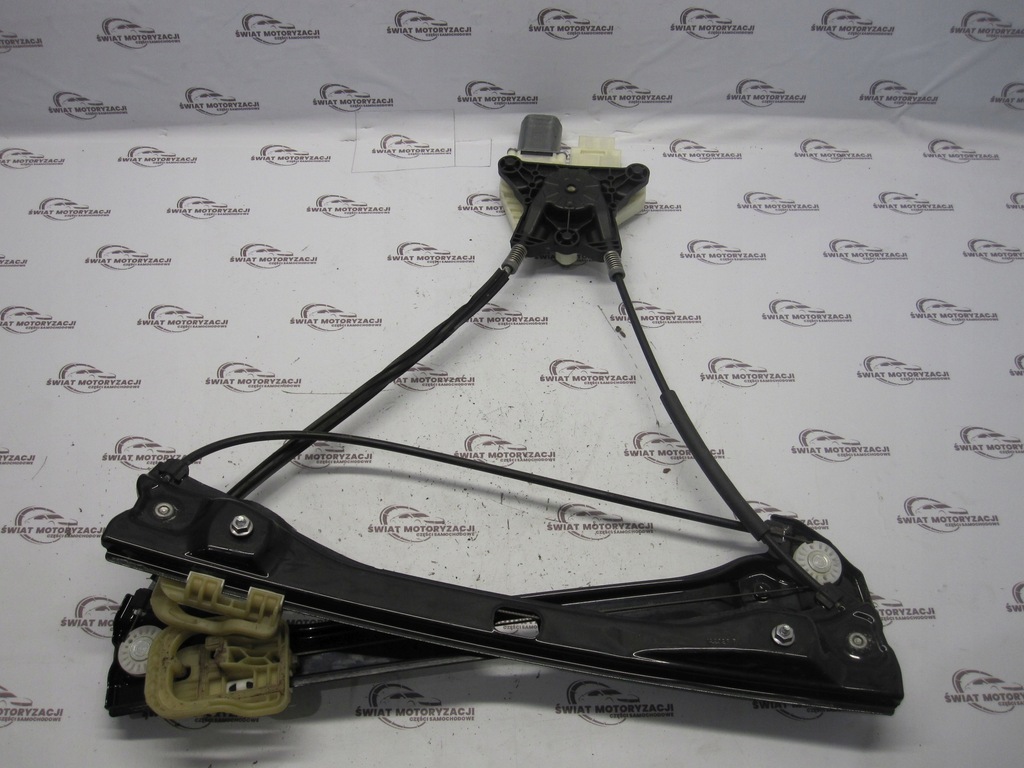 Skoda Rapid Spaceback Glass Lift din dreapta 5JA959812J 122325B Product image