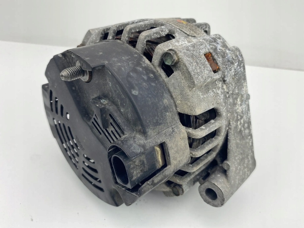 Mercedes W210 W211 W639 ALTERNATOR A0131548002 Product image