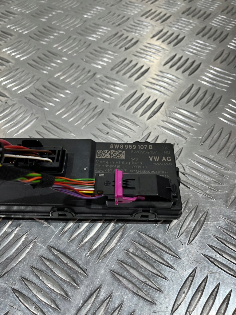 CONTROLER HAYON MODUL AUDI A5 II 8W0 16- Product image