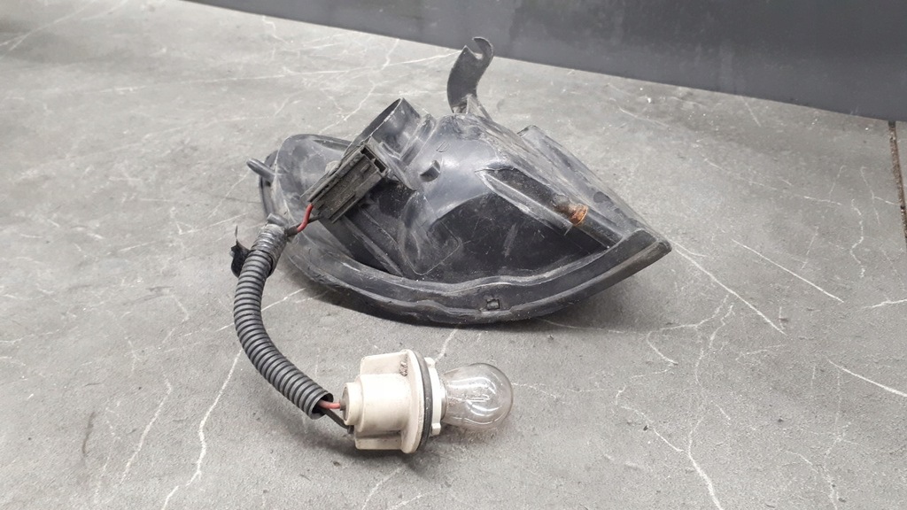 6r010250 indicator nissan sunny III 1991-1995 stanga fata Product image