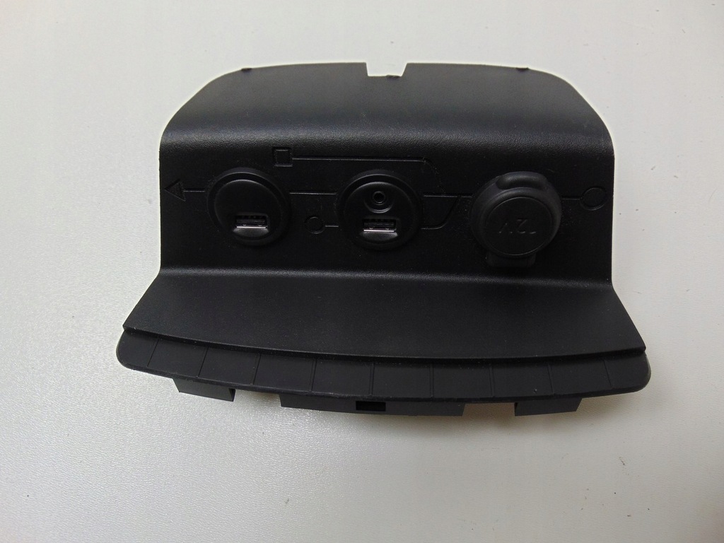 PORT USB CITITOR AUX PEUGEOT 2008 9674655377 Product image