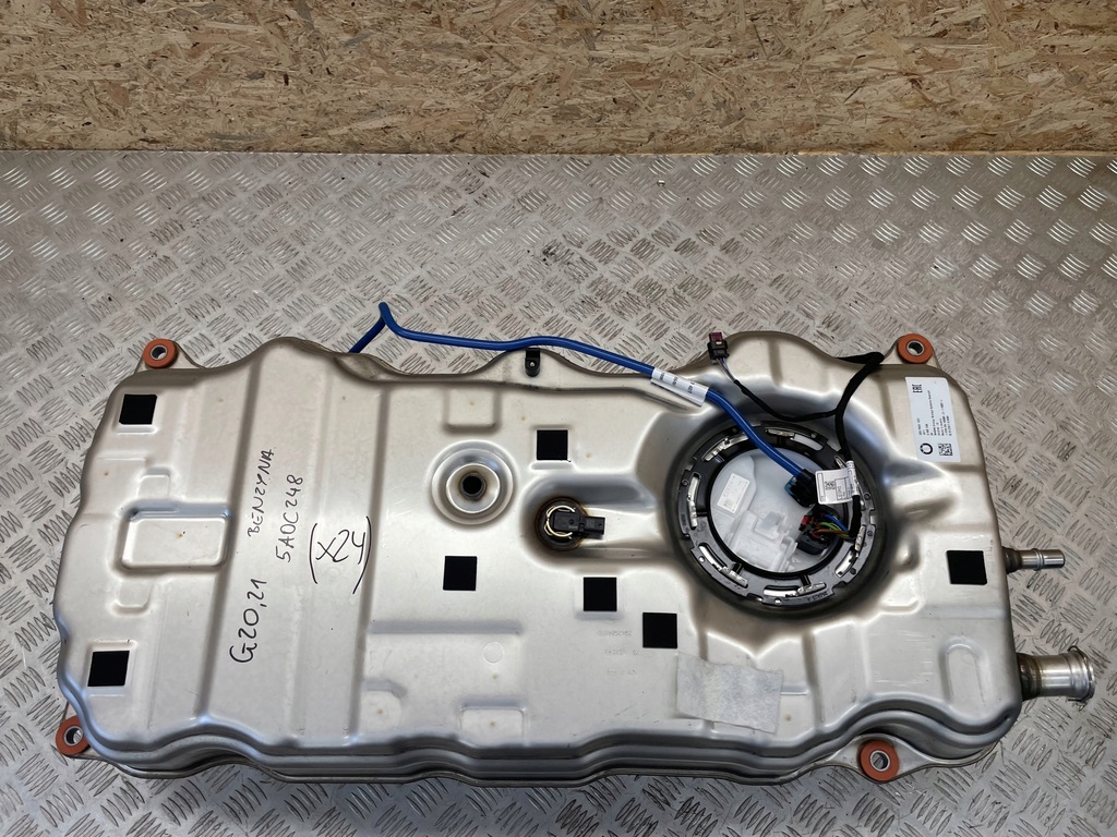 BMW G20 G21 REZERVOR DE CARBURANT POMPA BENZINA 5A0C248 Product image