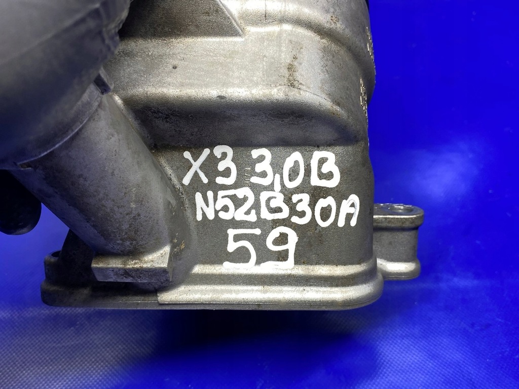 Baza filtrului de ulei 7516383 7562942 BMW X3 E83 E70 E71 N52 3.0 B N52B30A Product image