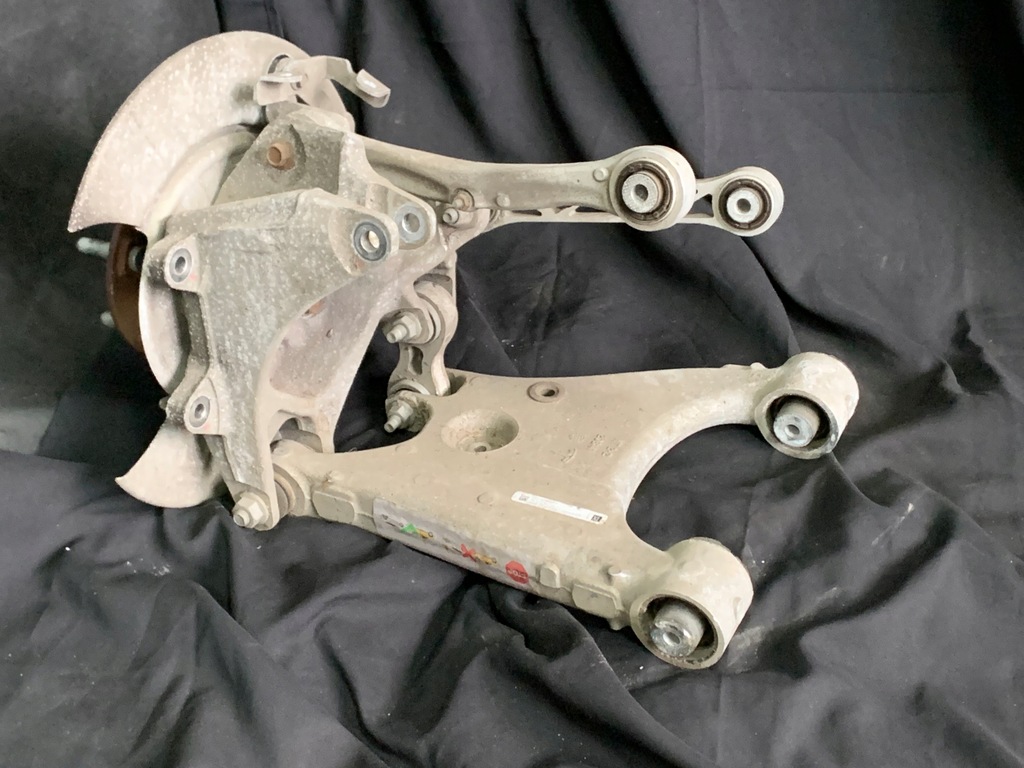 Suspensie spate Tesla X RAVEN 2020 LH 1027411-00-D Product image