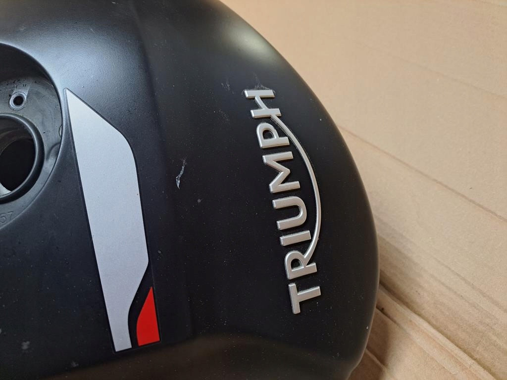 REZERVOR DE COMBUSTIBIL TRIUMPH SPEED TRIPLE 1050 RS 18-20R Product image