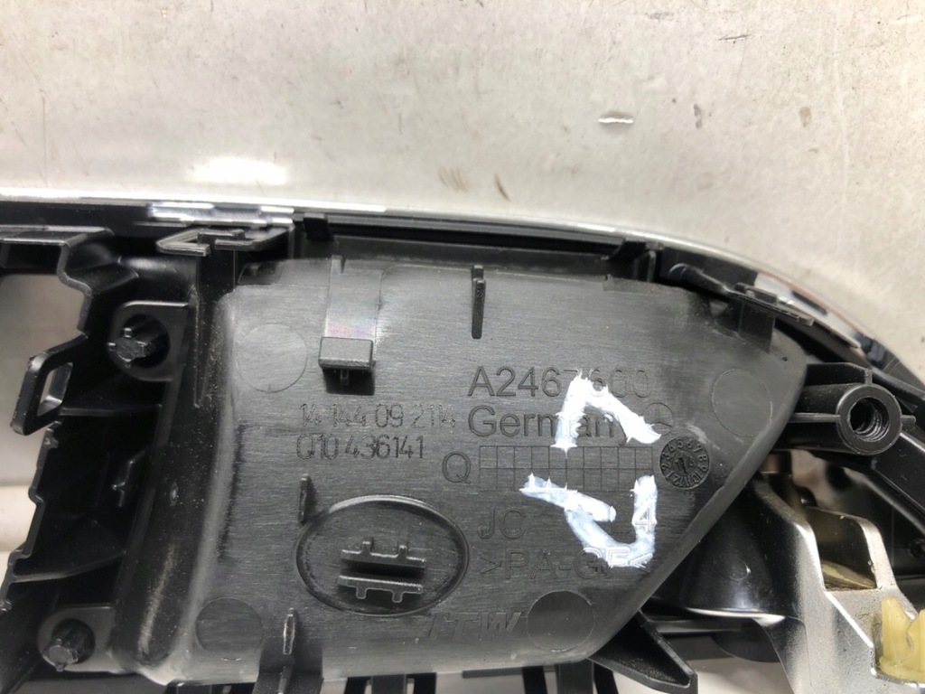 MÂNER INTERIOR STÂNGA FAȚĂ MERCEDES CLA coupe A2467200548 Product image