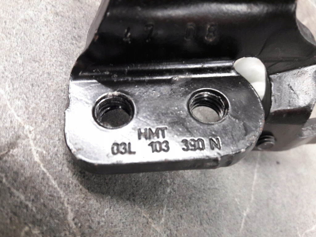 03L103390N Maner suport pentru ridicarea motorului Audi A4 B8 2.0TDI Product image