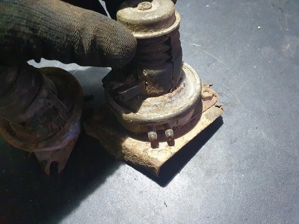COMUTATOR SPĂLATOR POMPĂ ŻUK NYSA VARSOVIA Product image