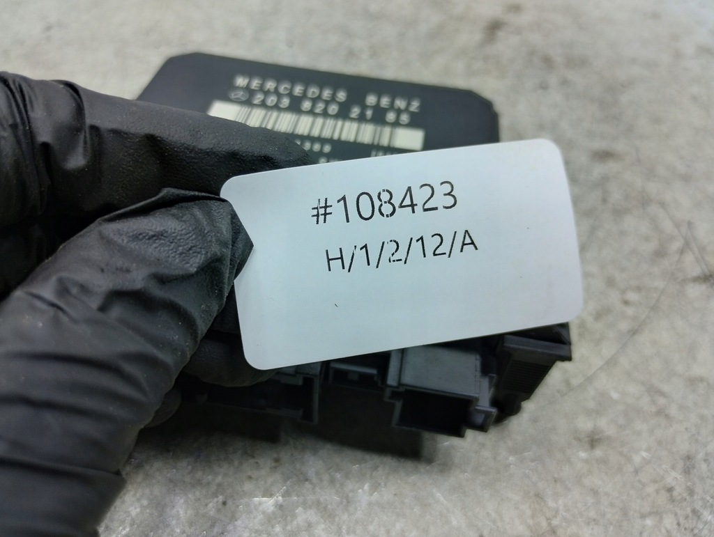 MERCEDES W203 MODUL UȘĂ STÂNGA SPATE 2038202185 Product image