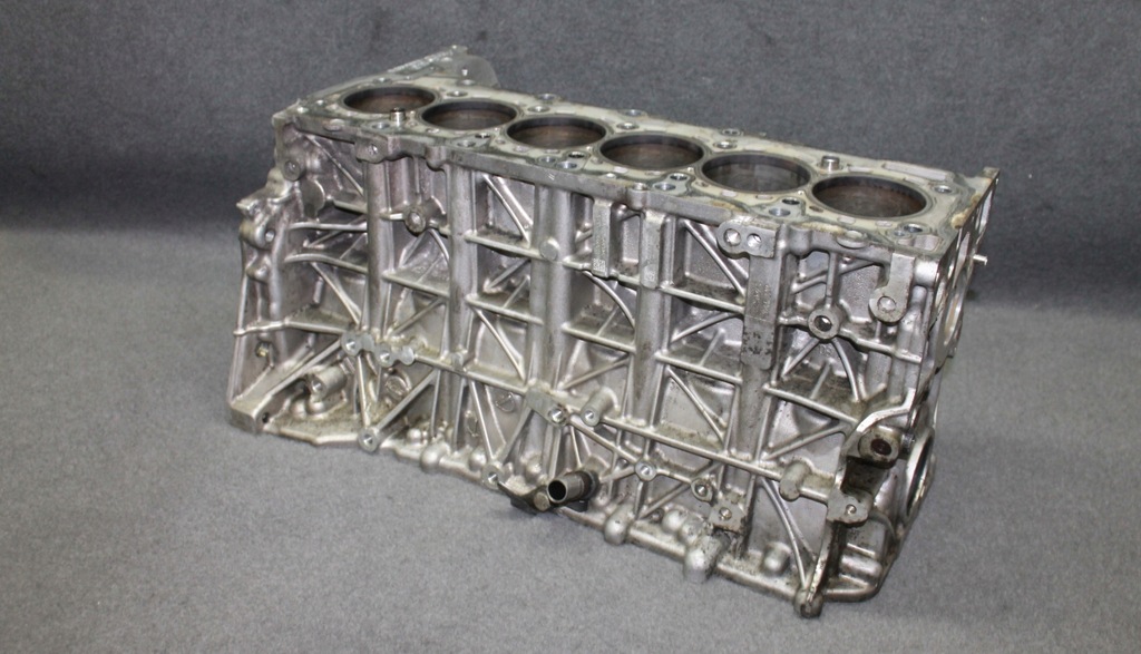BMW E90 F07 F10 F01 X5 E70 X6 E71 - N57D30A/B 3.0D 245 km 306 km Bloc de motor Product image