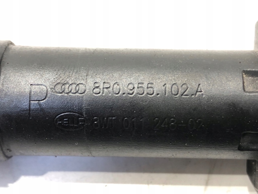 SPĂLATOR FAURI DREAPTA FATA AUDI Q5 8R SUV 08-17 8R0955102A Product image