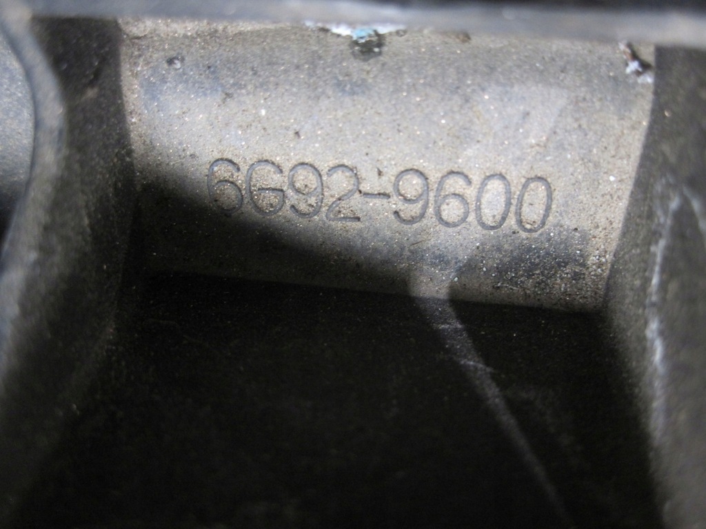 Land Rover Freelander II Carcasă de filtru de aer 6G92-9600 Product image