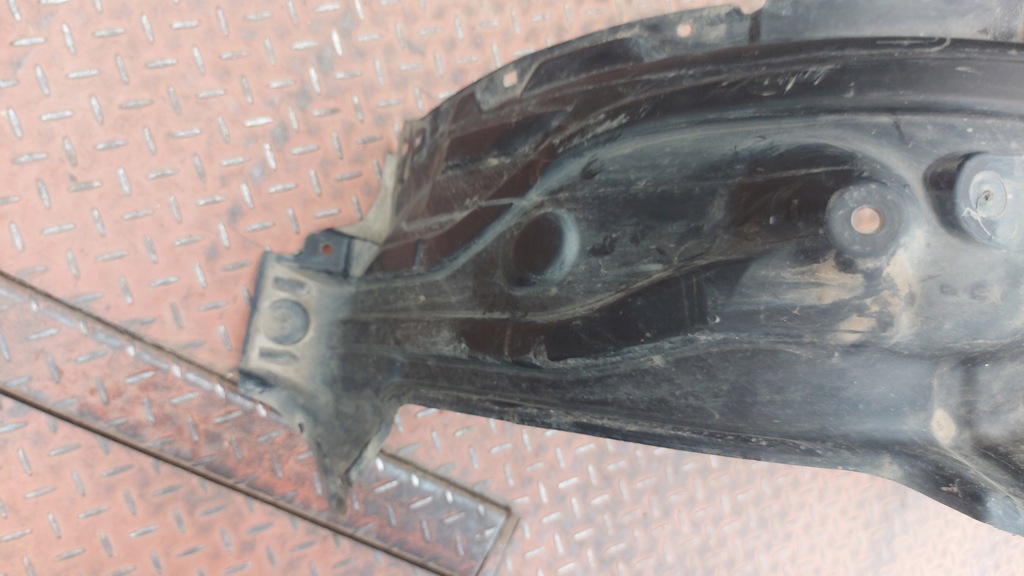 PASAJ ROATA STÂNGA FATA TOYOTA COROLLA E21 19- SEDAN Product image