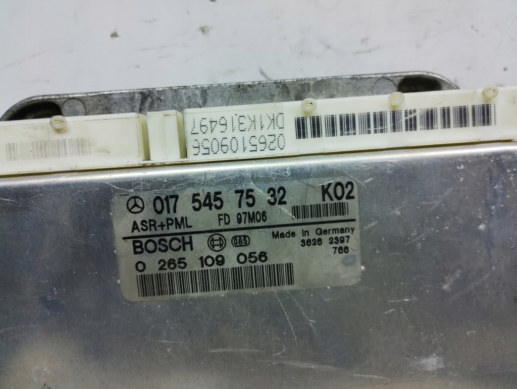 Mercedes W210 2.2 Controler de motor pentru computer A0225453932 Product image