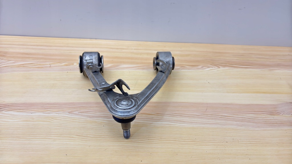 MASERATI GRANTURISMO QUATTROPORTE BRAT COMANDA SUP DREAPTA 3206582RH KA24/033 Product image