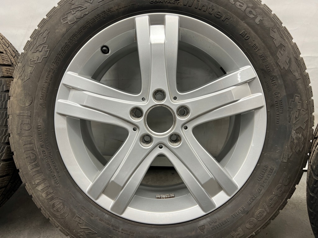 MERCEDES GLK GLC ML ROȚI JANTE 17'' ANVELOPE IARNĂ 235/60/17R A2044015502 Product image