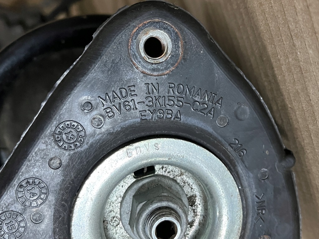 FOCUS MK3 11- MCPERSON ARTICOLE, AMORTIZOR, STÂNGA, SET. Product image