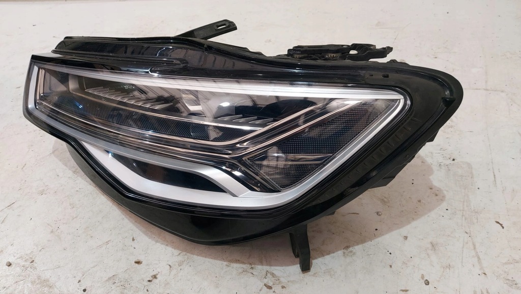 LAMPA FATA AUDI A6 4G STANGA LED MATRIX 4G0941035 Product image