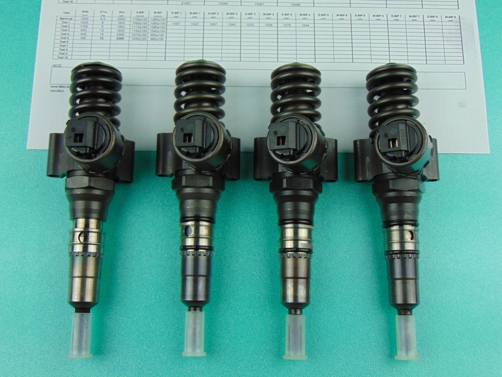 Invenții de pompă 2.0TDI AZV 136km BKD 03G130073B 0414720403 Set Product image
