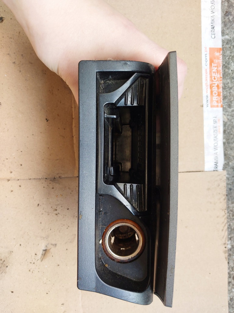 Scrumieră Opel Astra H 13133284 Product image