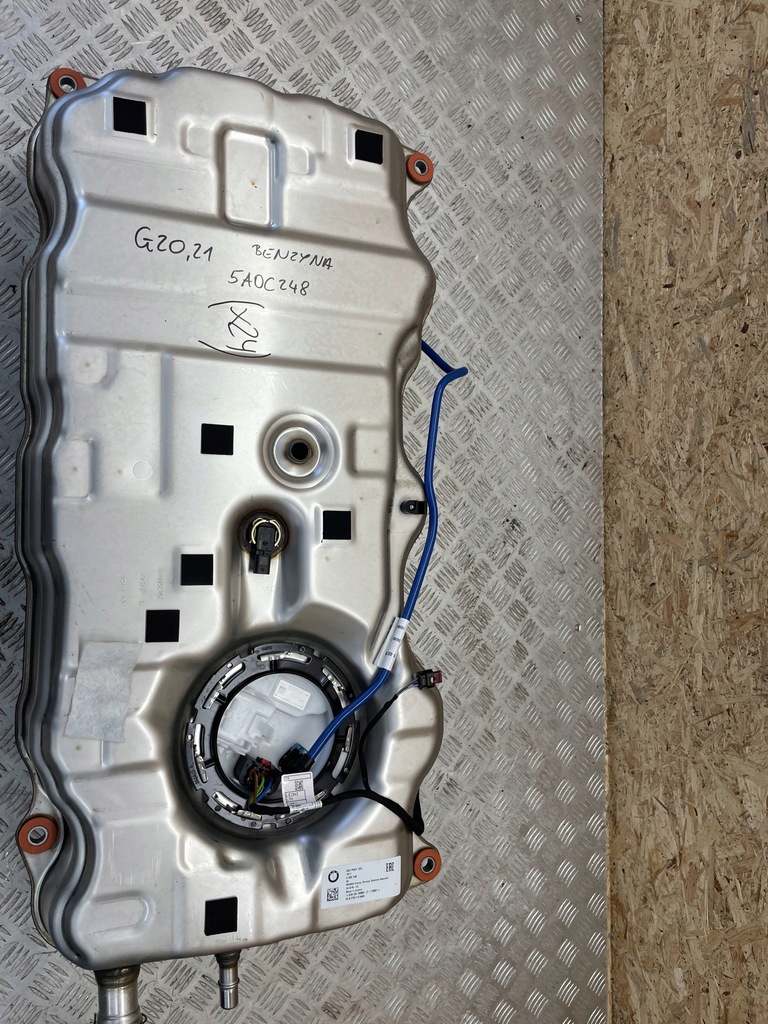 BMW G20 G21 REZERVOR DE CARBURANT POMPA BENZINA 5A0C248 Product image
