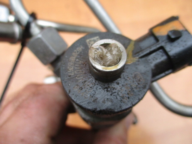 TUBA INJECTOR RENAULT 1.6 DCI 0445110414 Product image