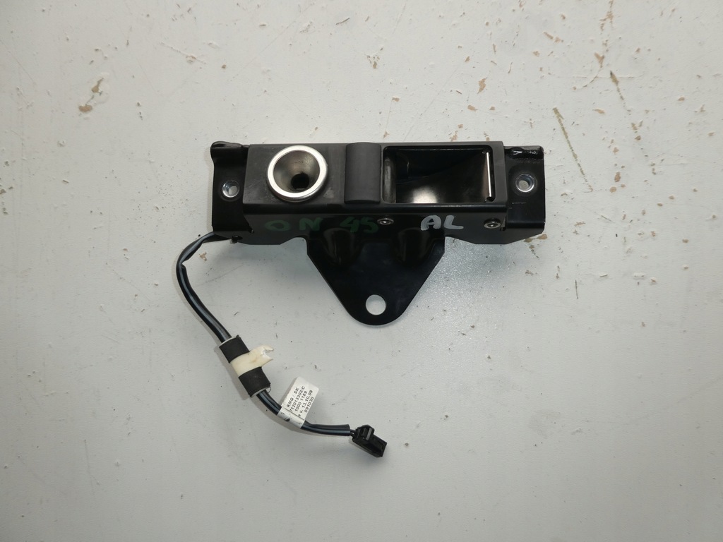 GOLF VI BLOCARE DECAPOZITĂ, ÎMBĂCĂTOR DE ACOPĂ 8P7871443F Product image