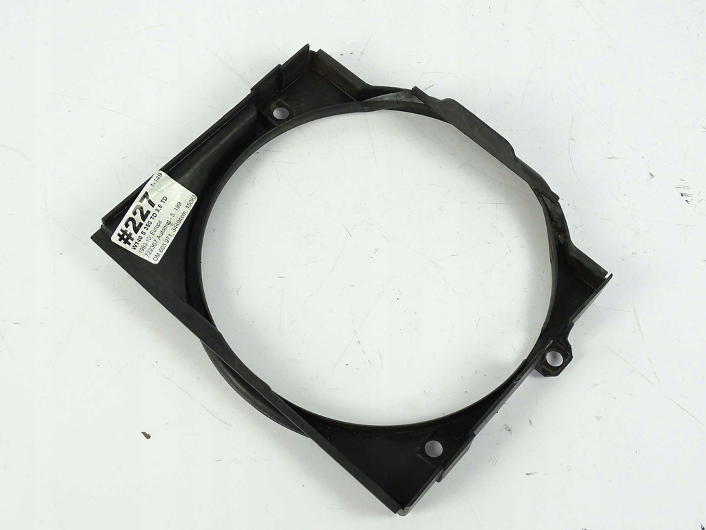 CARCASA VENTILATOR RĂCITOR DE ULEI Mercedes S W140 Product image