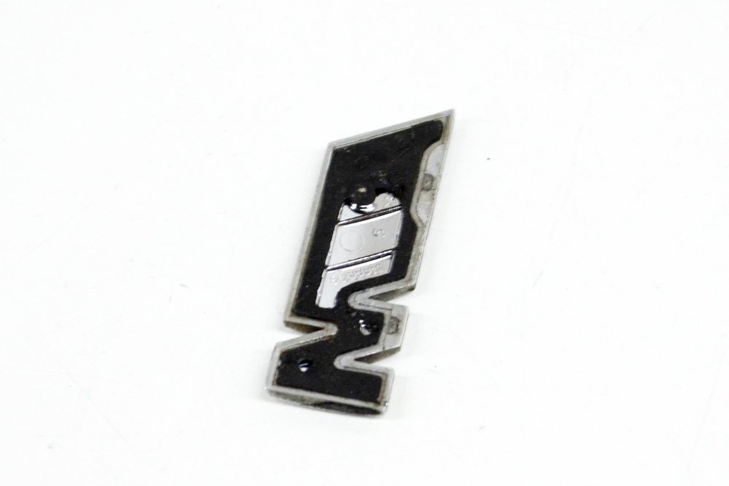 BMW 3 F30 320i Aripa dreapta fata Ecuson producator 8058882 135kw 2015 Product image