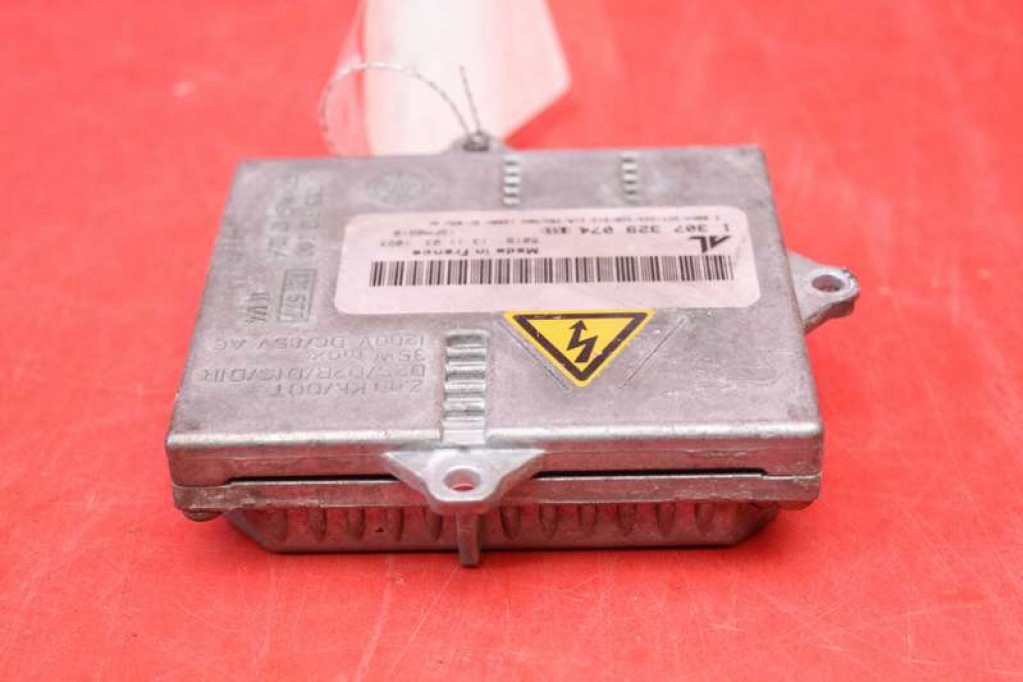 CONVERTOR XENON STÂNGA 1307329074 BMW E63 03-07 Product image